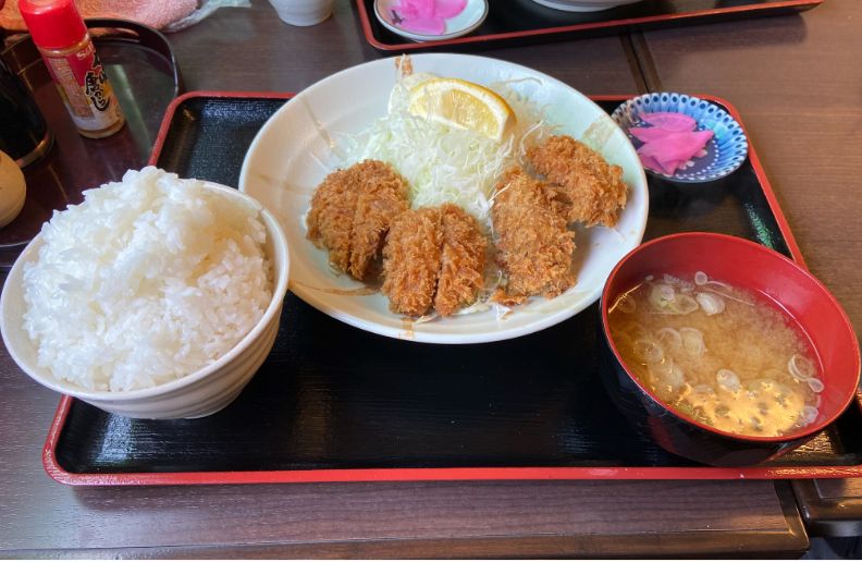 とんかつ あられ茶屋